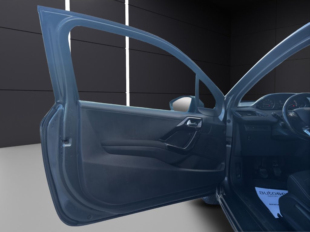 PEUGEOT 208 1° serie PureTech 82 3 porte Active - 12