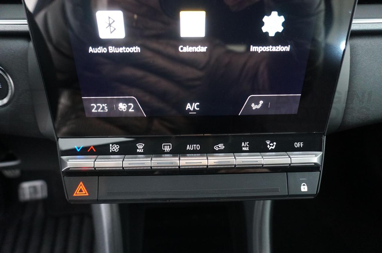 RENAULT Captur 1.0 TCE 100CV GPL TECHNO - 23