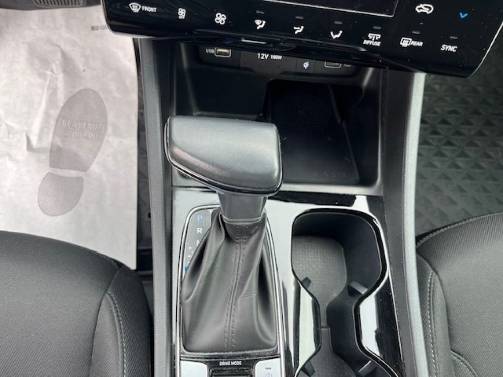 HYUNDAI Tucson 1.6 CRDI 48V DCT Exellence - 24