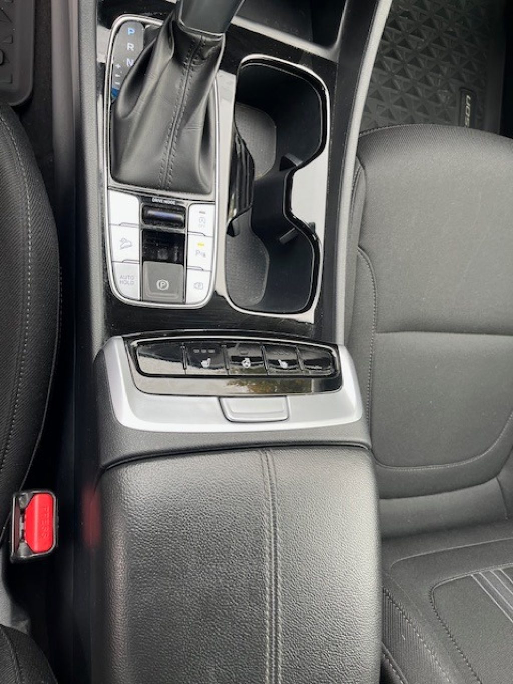 HYUNDAI Tucson 1.6 CRDI 48V DCT Exellence - 26