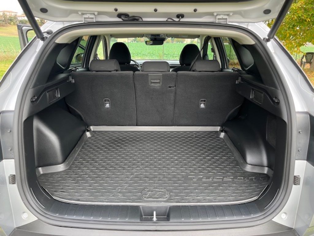 HYUNDAI Tucson 1.6 CRDI 48V DCT Exellence - 30