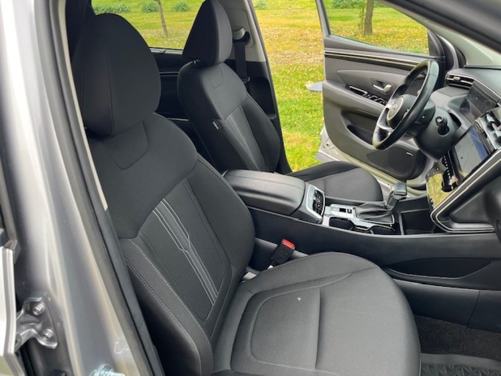 HYUNDAI Tucson 1.6 CRDI 48V DCT Exellence - 38