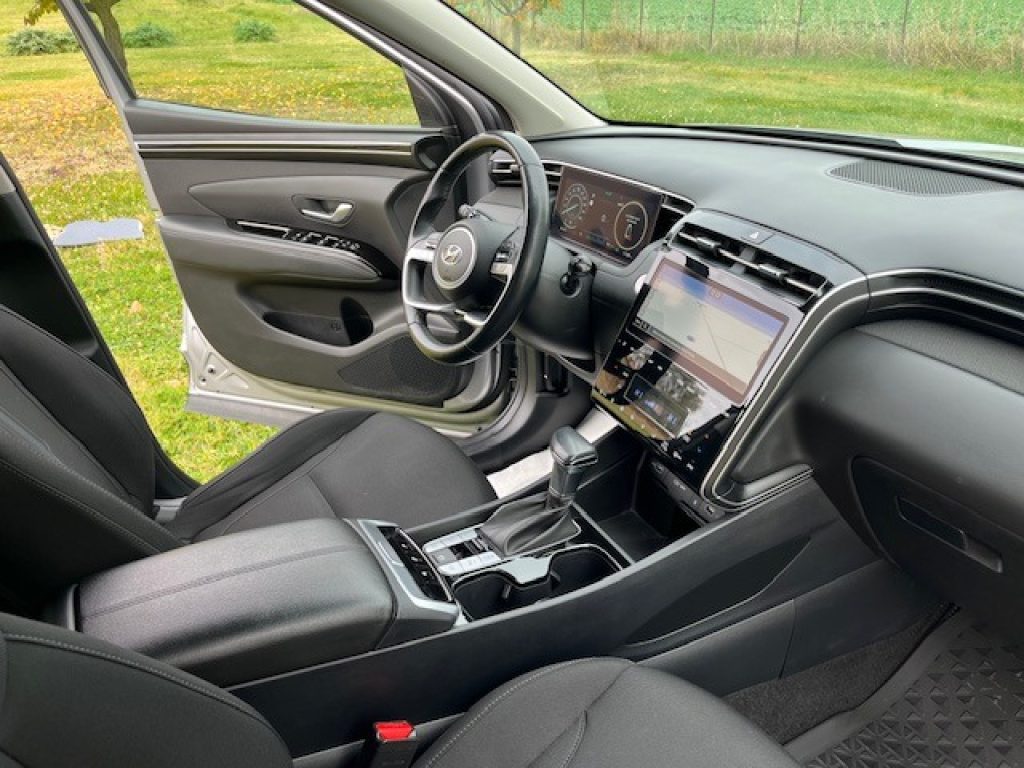 HYUNDAI Tucson 1.6 CRDI 48V DCT Exellence - 39