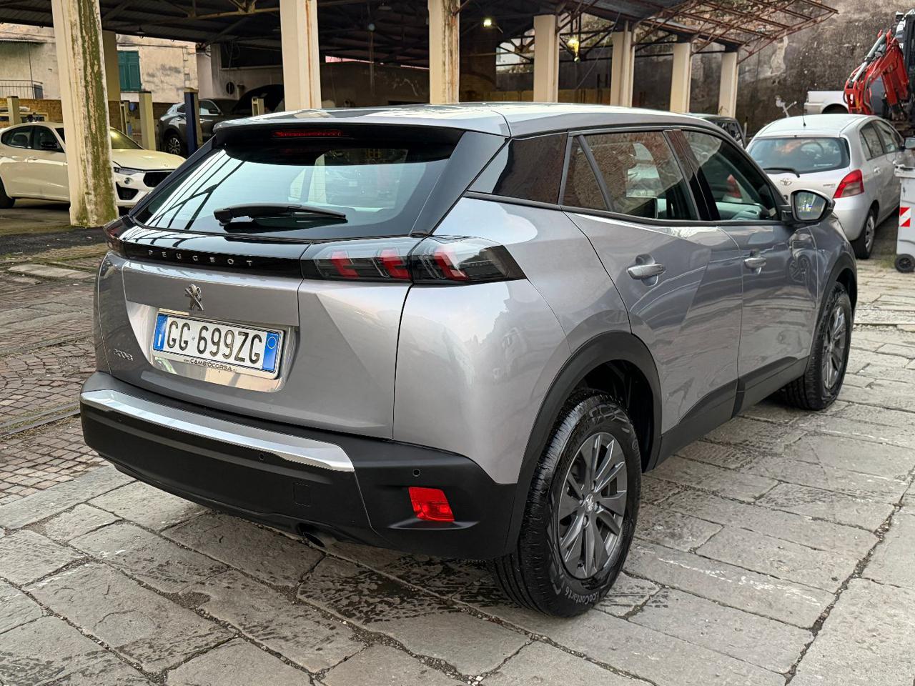 PEUGEOT 2008 PureTech 100 S&S Active Pack - 7