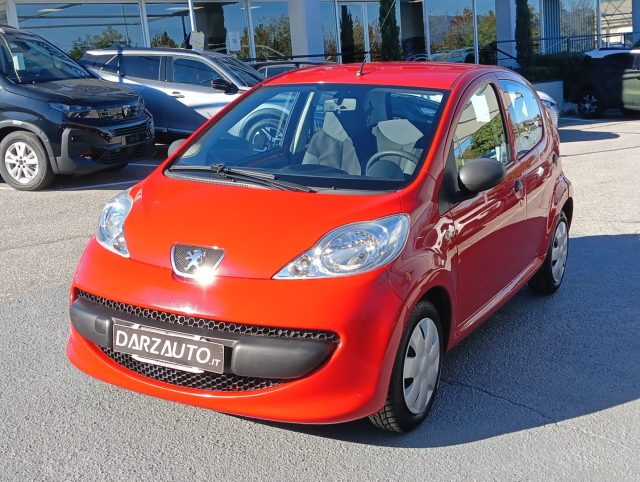 PEUGEOT 107 Rosso pastello