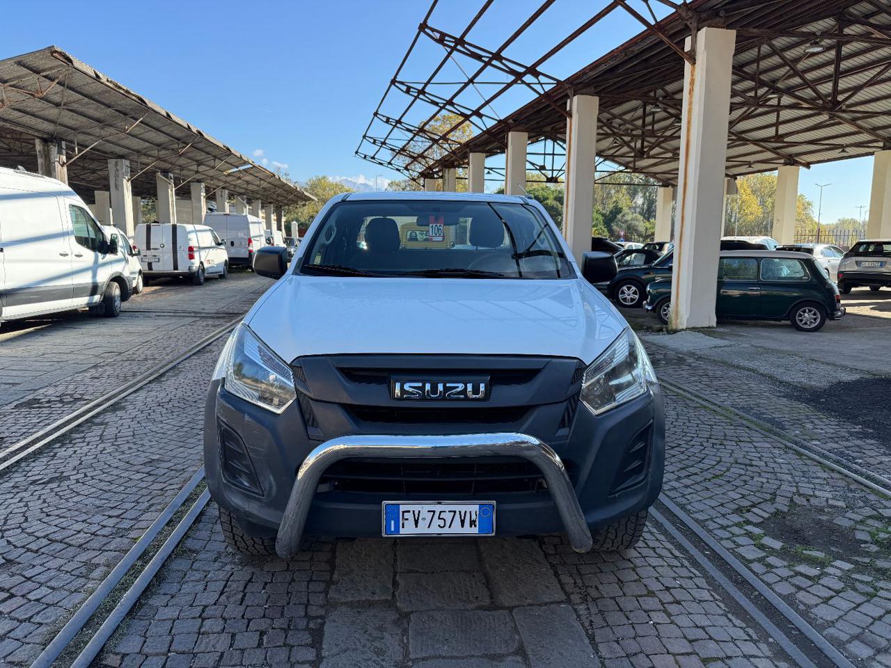 ISUZU D-Max 1.9 Crew Cab Satellite 4WD A/C - 3