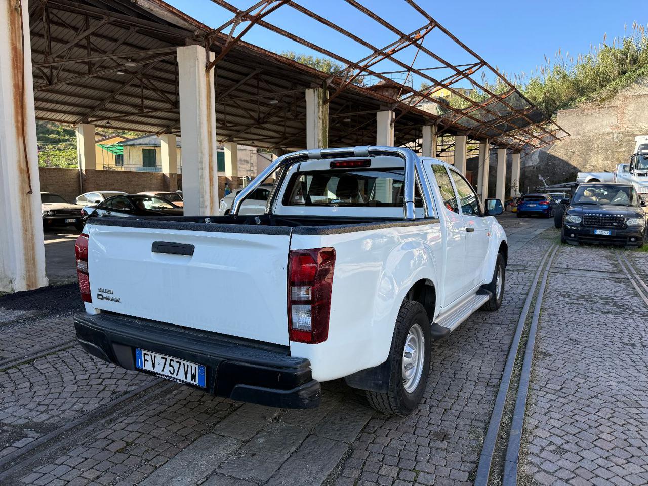 ISUZU D-Max 1.9 Crew Cab Satellite 4WD A/C - 4