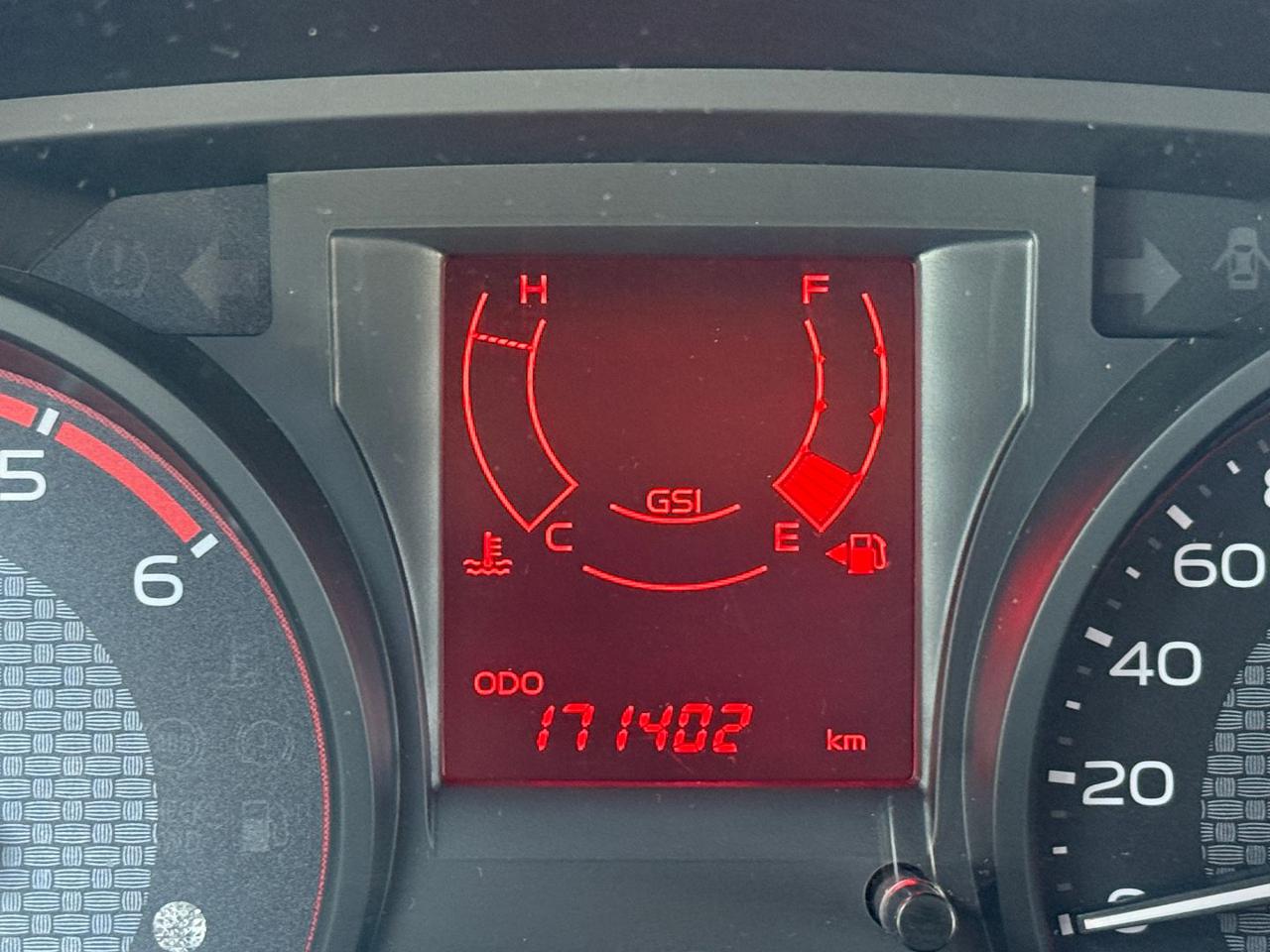 ISUZU D-Max 1.9 Crew Cab Satellite 4WD A/C - 18