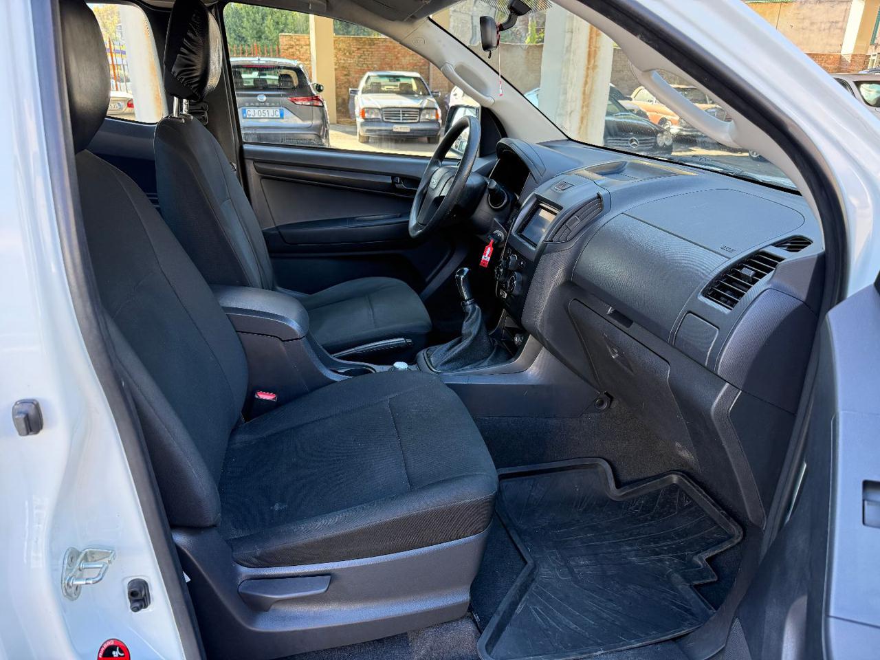 ISUZU D-Max 1.9 Crew Cab Satellite 4WD A/C - 14