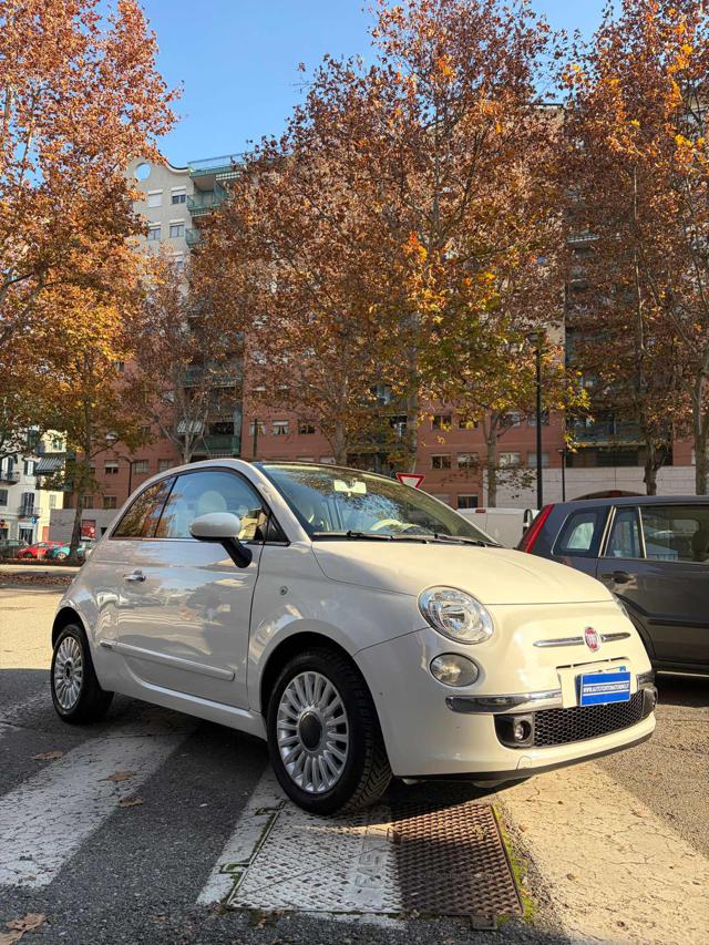 FIAT 500 Bianco pastello