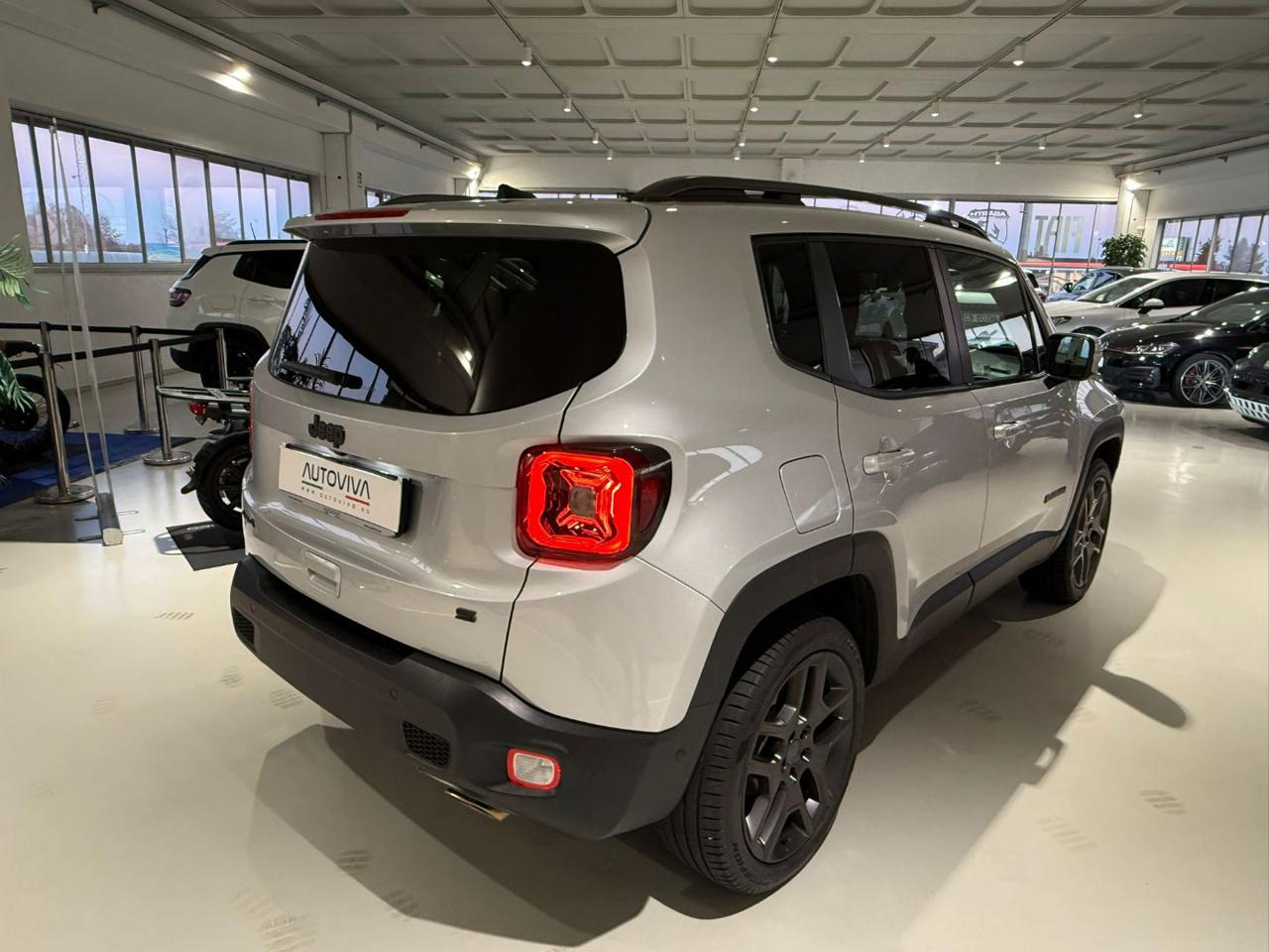 JEEP Renegade 1.3 T4 180 CV 4WD Active Drive S - 4