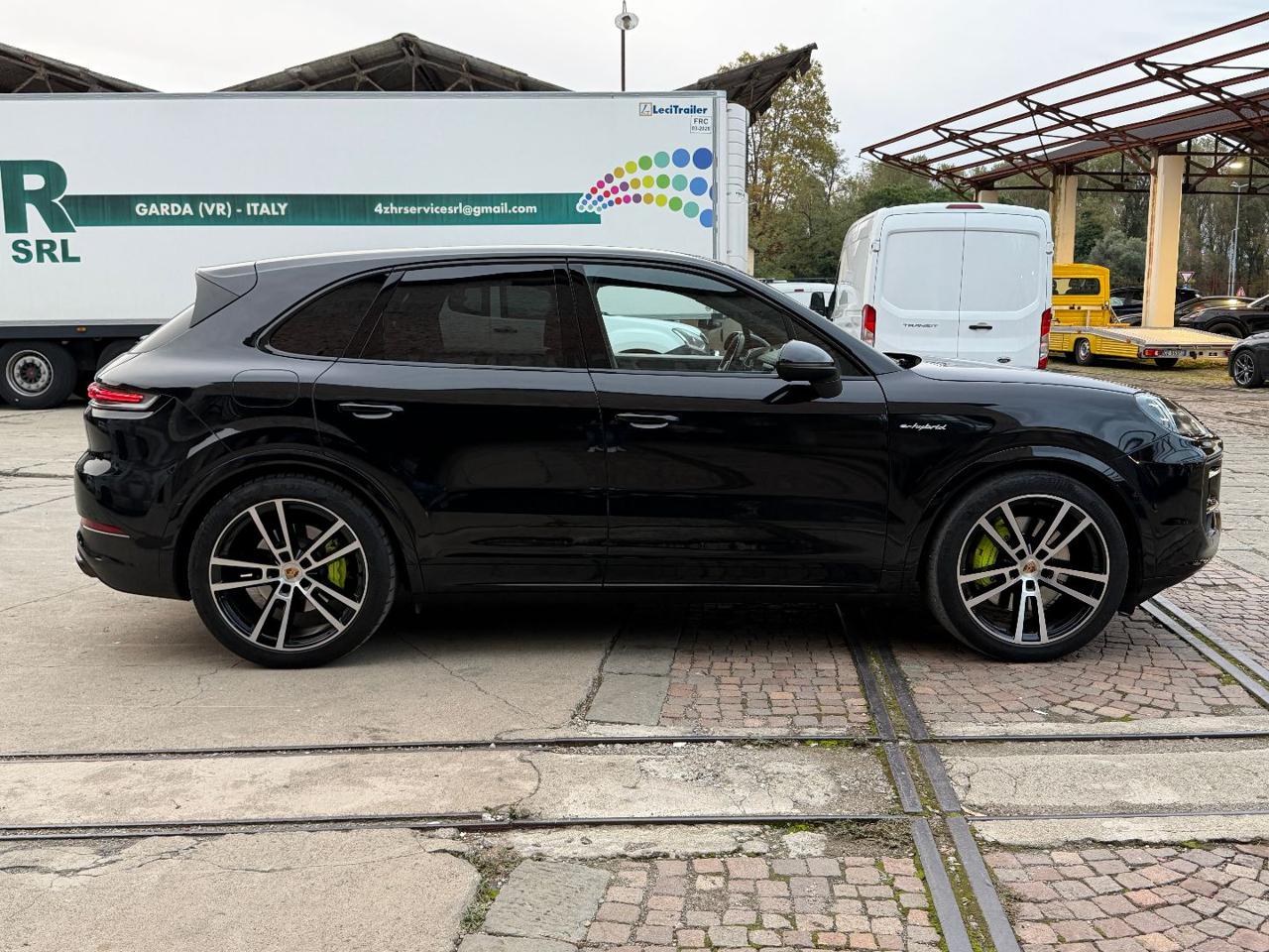 PORSCHE Cayenne 3.0 V6 E-Hybrid - 4