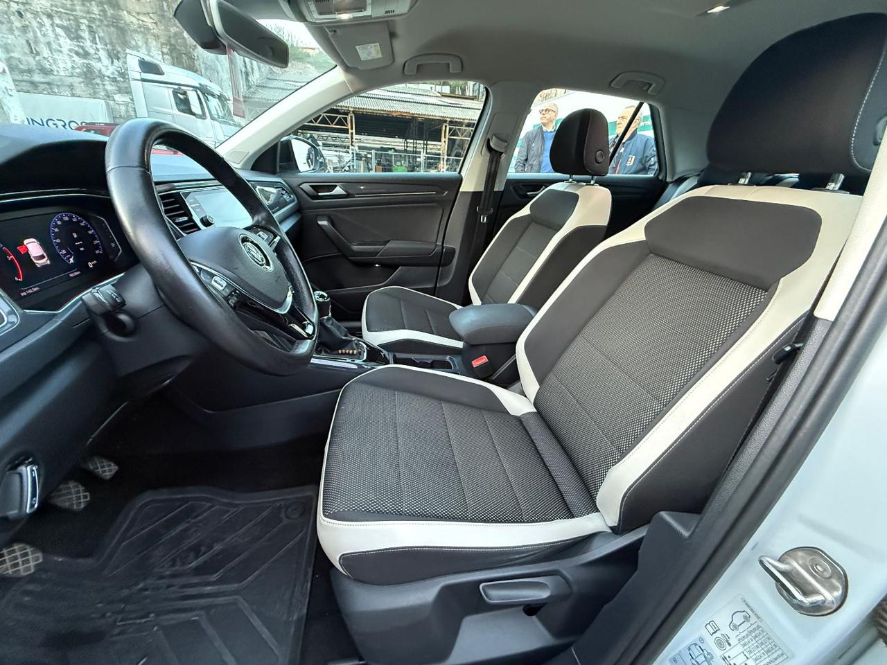 VOLKSWAGEN T-Roc 1.6 TDI SCR Advanced BlueMotion Technology - 9