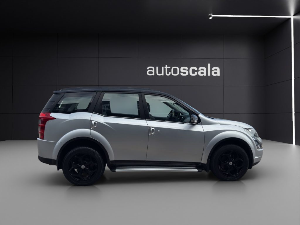MAHINDRA XUV500 2.2 16V FWD W10 - 6