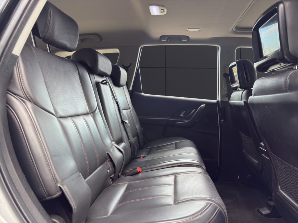 MAHINDRA XUV500 2.2 16V FWD W10 - 19