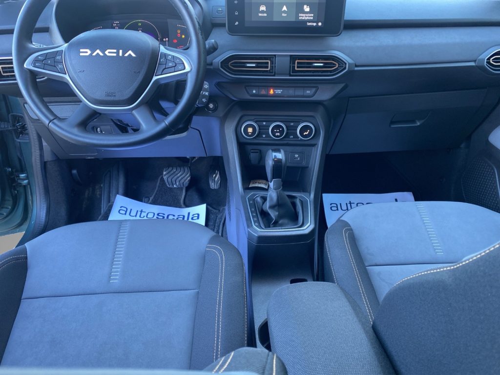 DACIA Jogger 1.6 Hybrid 140 5 posti Extreme - 15