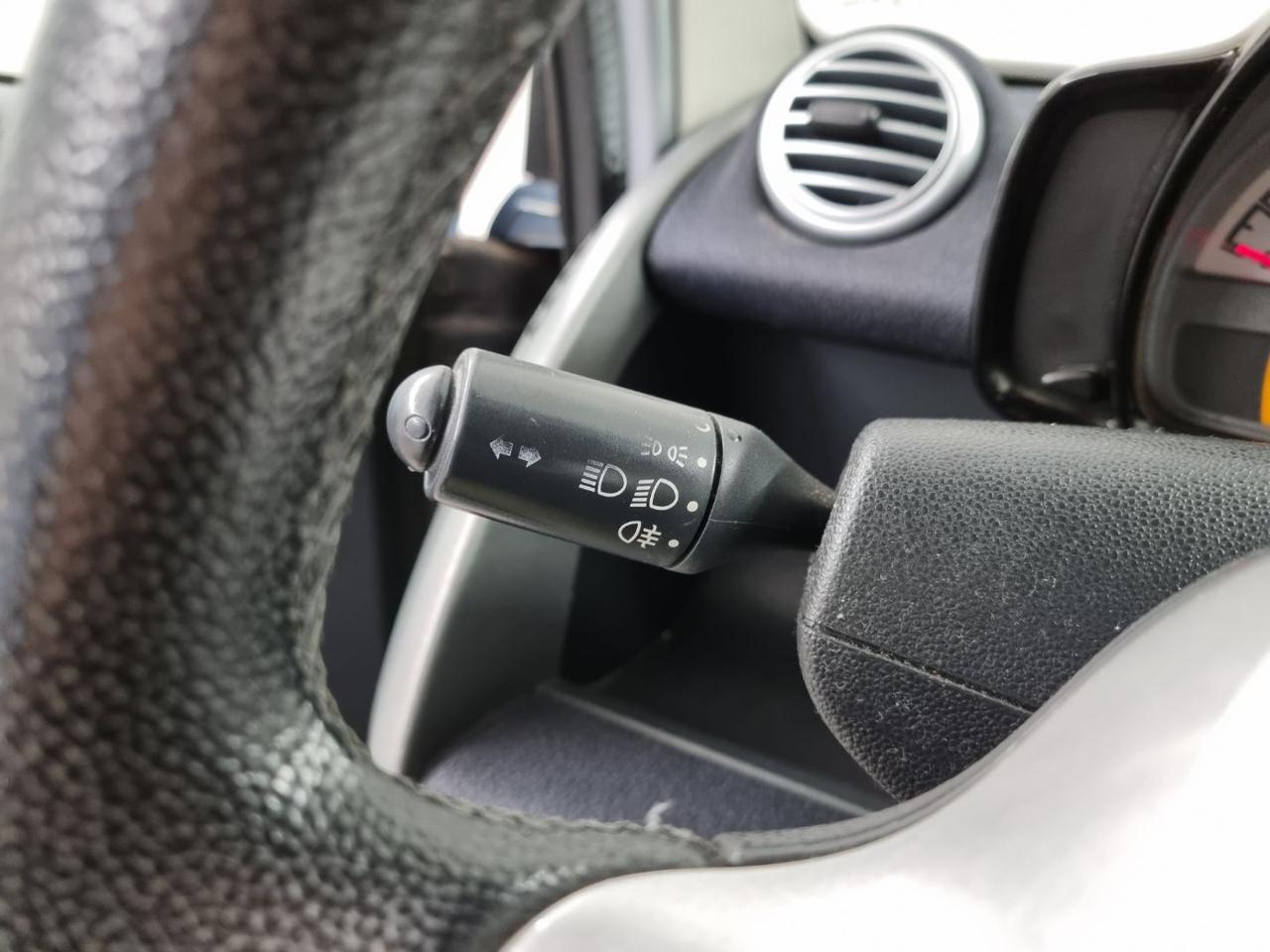 SMART ForTwo 1000 52 kW MHD coupé passion - 22