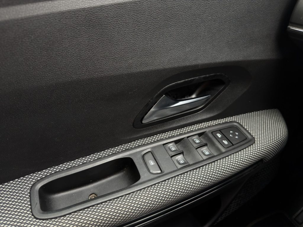 DACIA Jogger 1.0 TCe GPL 100 CV 7 posti Extreme Up - 12