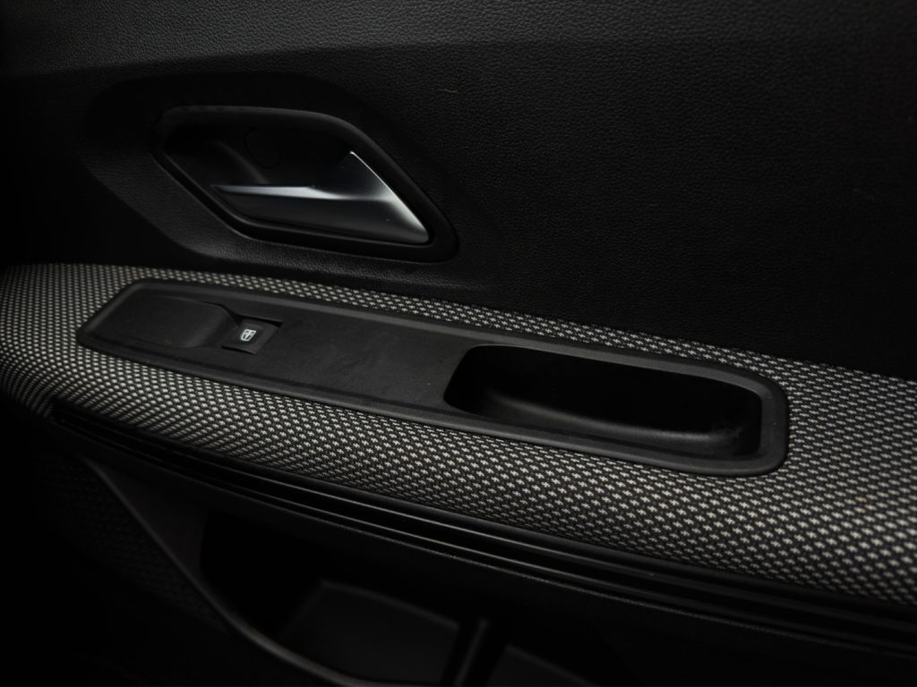 DACIA Jogger 1.0 TCe GPL 100 CV 7 posti Extreme Up - 17