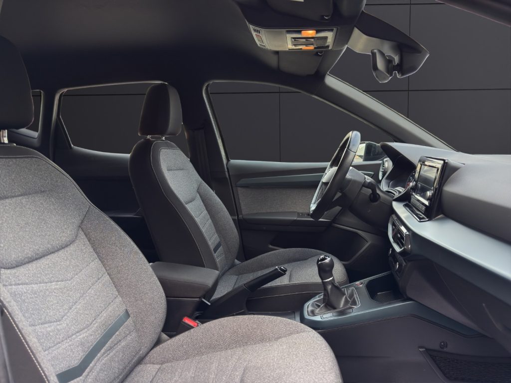 SEAT Arona 1.0 TGI XPERIENCE - 18