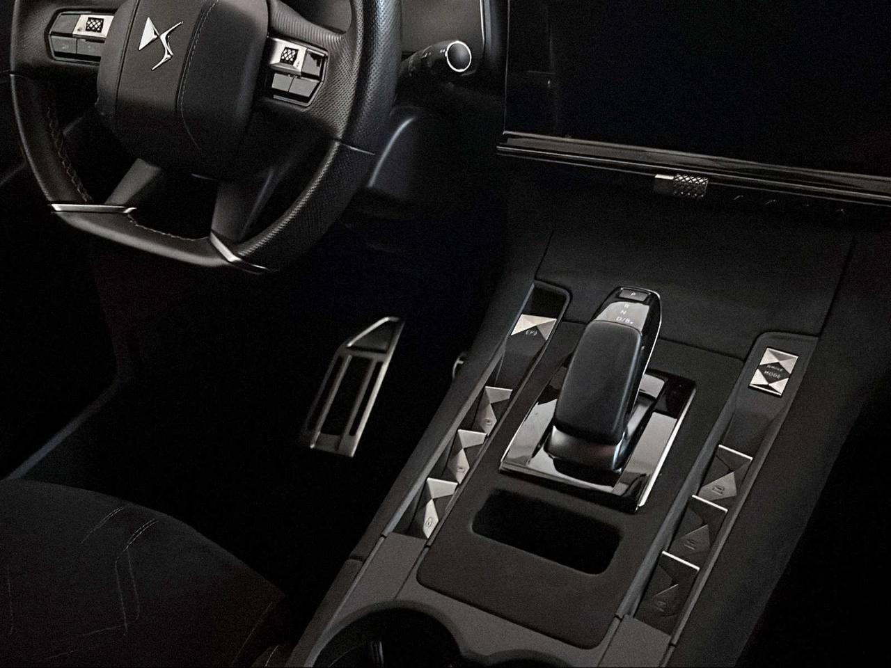 DS AUTOMOBILES DS 7 Crossback E-Tense 4x4 Performance Line+ TETTO APRIBILE - 28