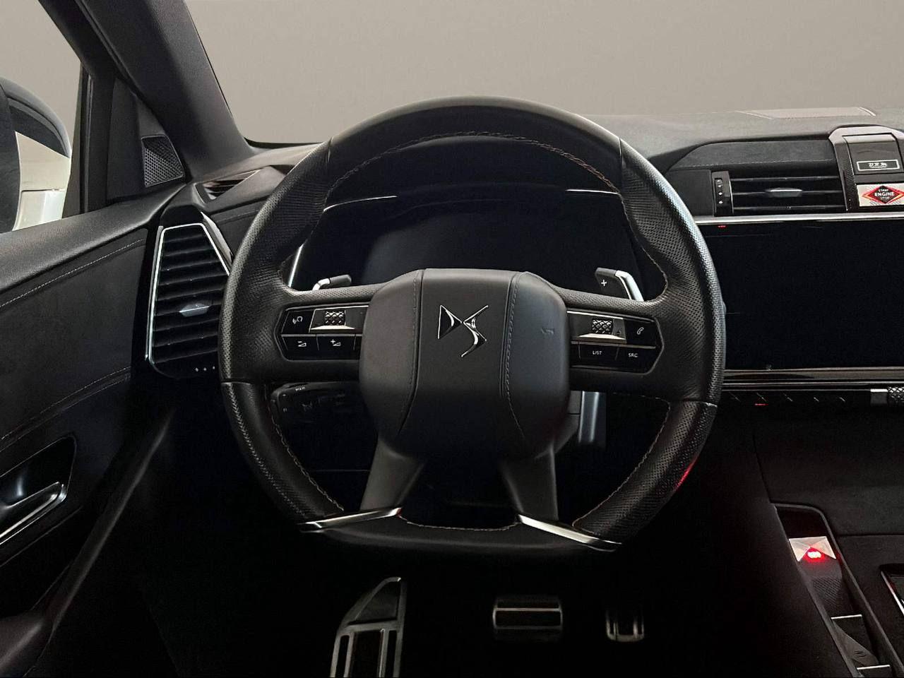 DS AUTOMOBILES DS 7 Crossback E-Tense 4x4 Performance Line+ TETTO APRIBILE - 17