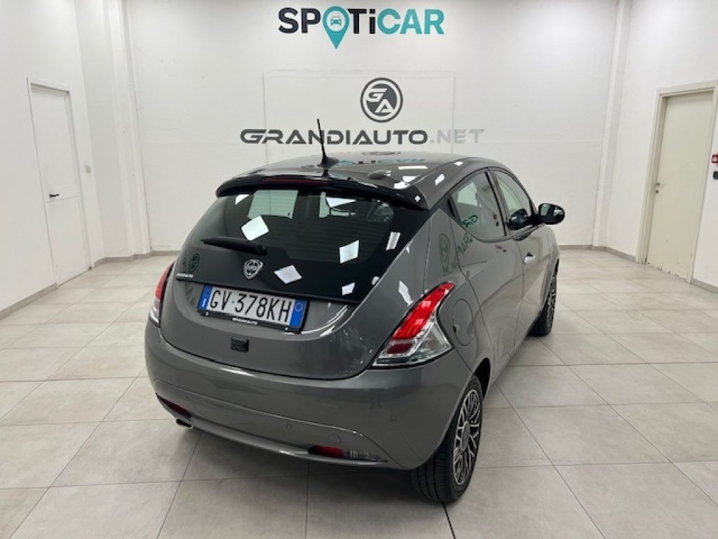 LANCIA Ypsilon III 2021 -  1.0 firefly hybrid Platino s&s 70cv - 4