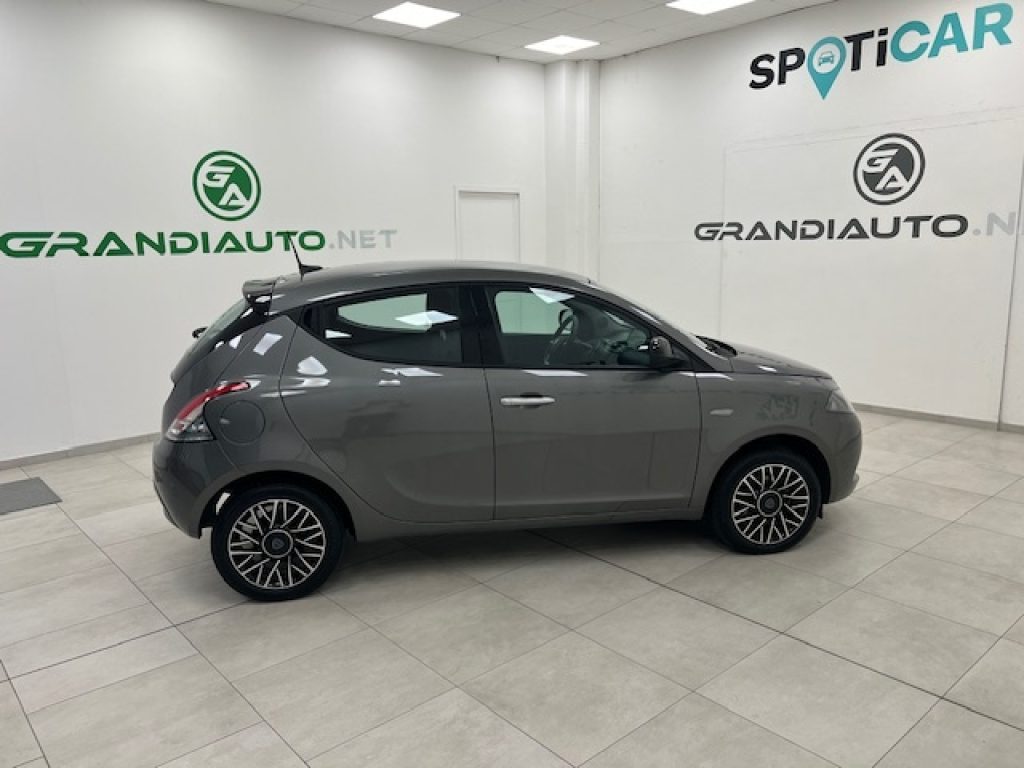 LANCIA Ypsilon III 2021 -  1.0 firefly hybrid Platino s&s 70cv - 5
