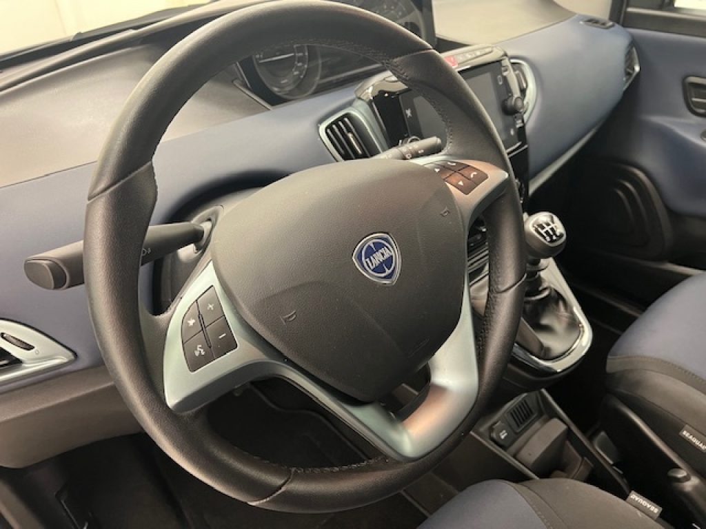 LANCIA Ypsilon III 2021 -  1.0 firefly hybrid Platino s&s 70cv - 8