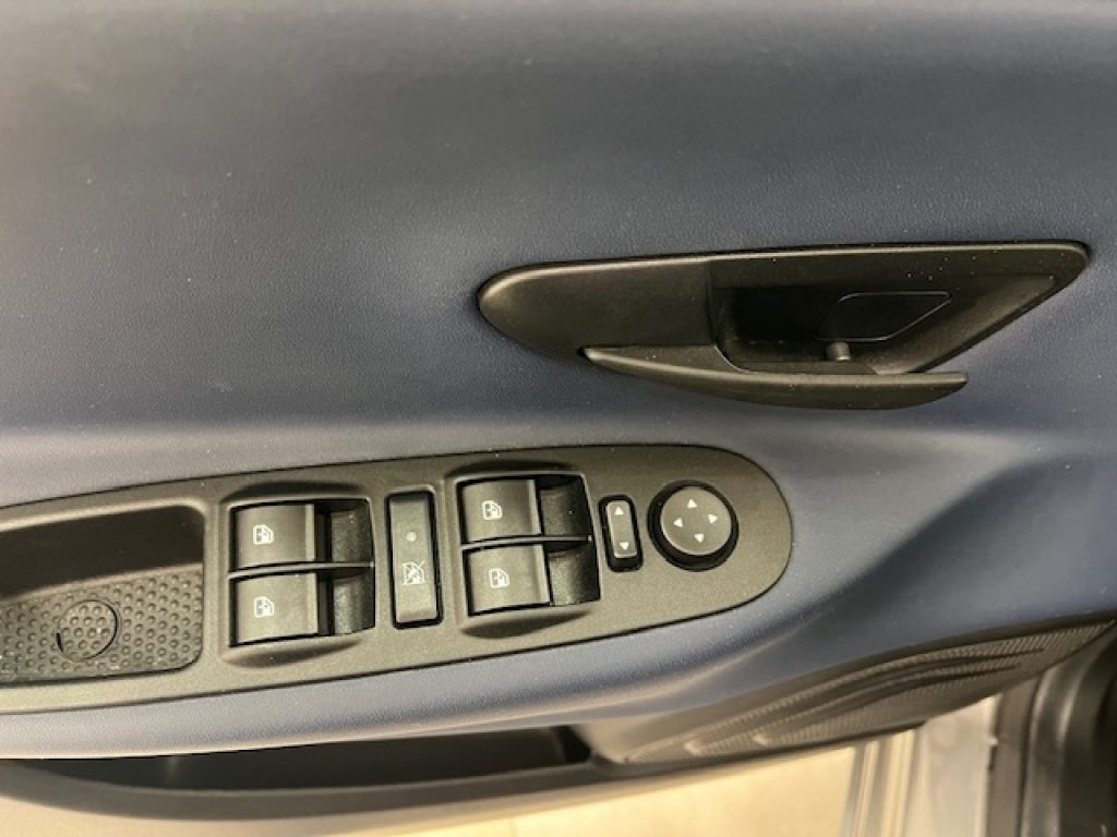 LANCIA Ypsilon III 2021 -  1.0 firefly hybrid Platino s&s 70cv - 16