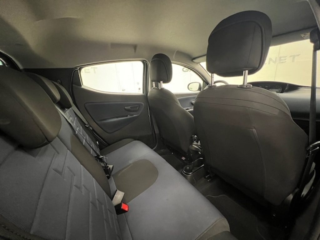 LANCIA Ypsilon III 2021 -  1.0 firefly hybrid Platino s&s 70cv - 17