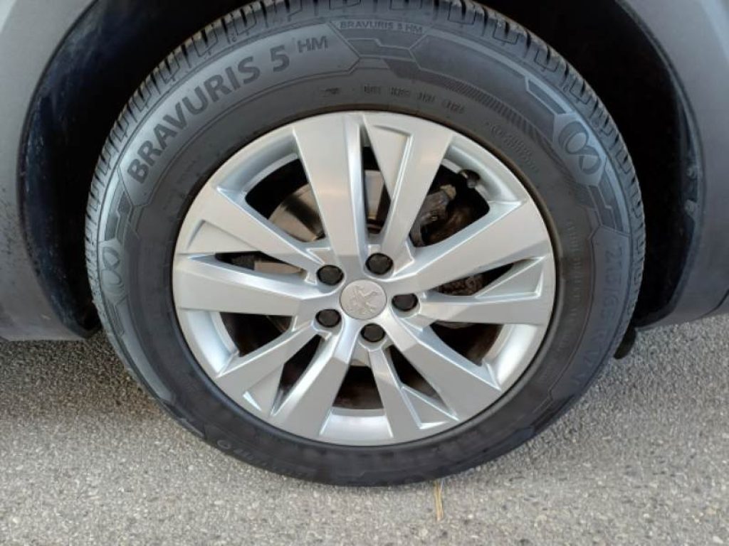 PEUGEOT 3008 BlueHDi 130 S&S Active Pack - 10