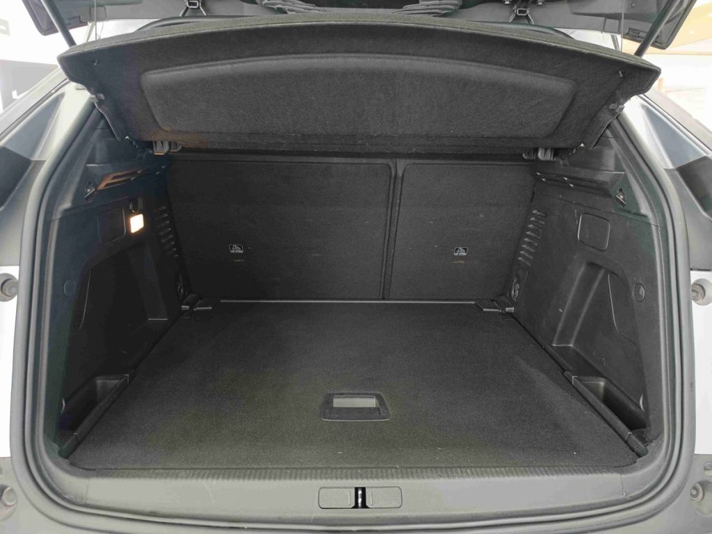 PEUGEOT 3008 BlueHDi 130 S&S Active Pack - 12