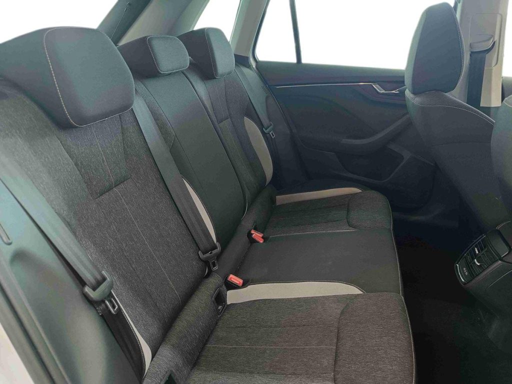 SKODA Kamiq 1.0 TSI 110 CV Style - 11