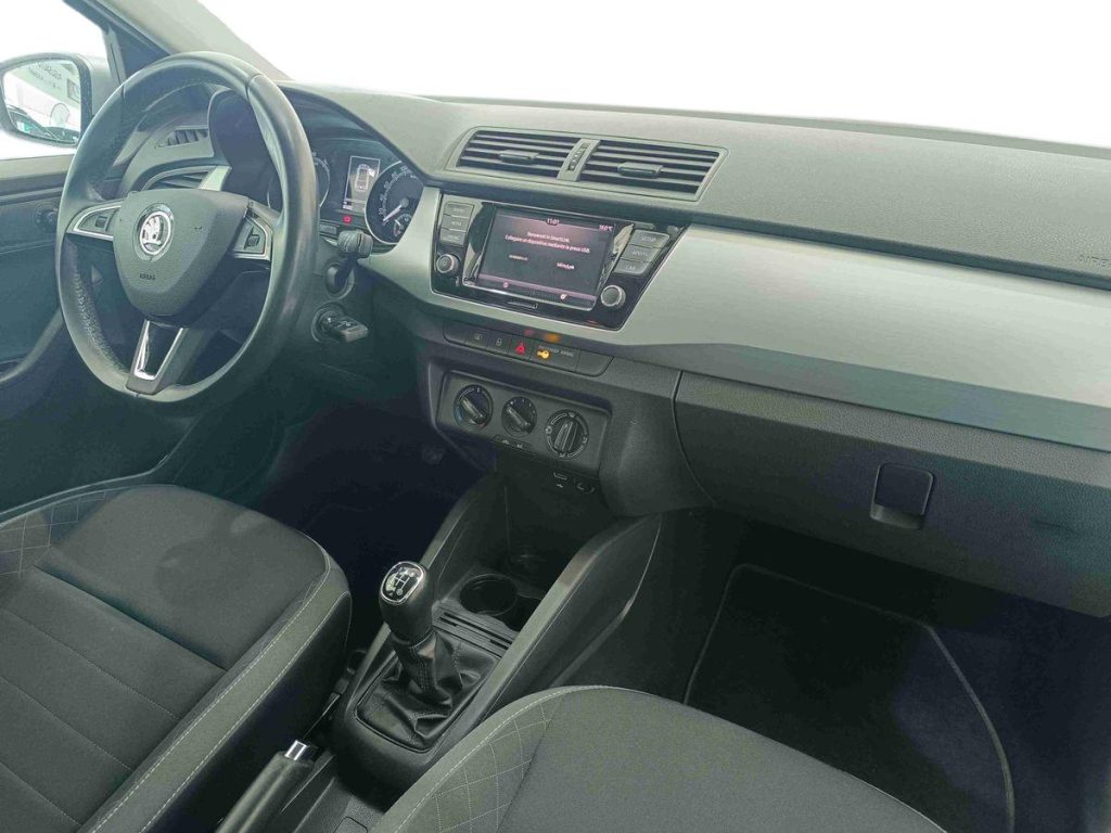 SKODA Fabia 1.0 MPI 60 CV Twin Color Argento - 9