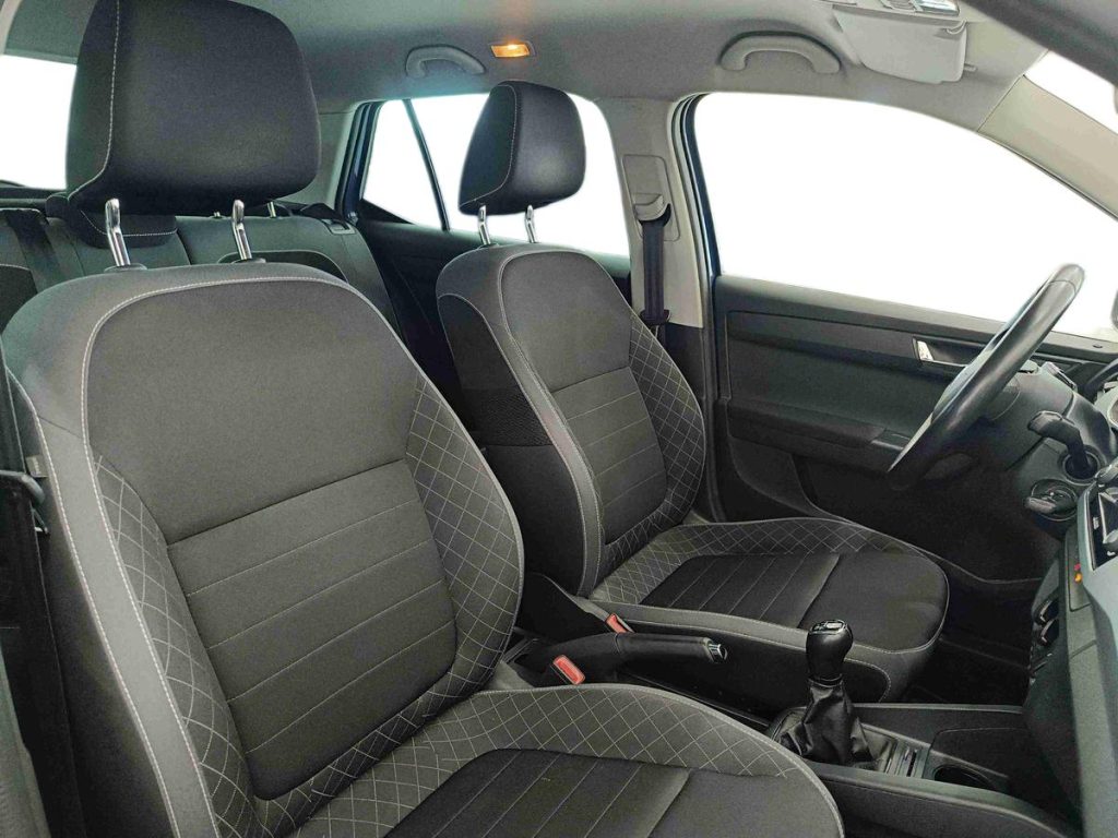 SKODA Fabia 1.0 MPI 60 CV Twin Color Argento - 10