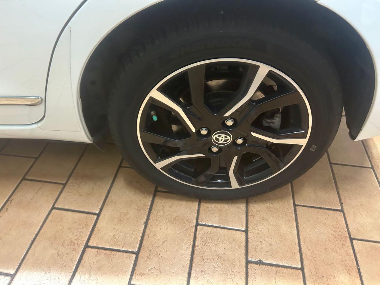 TOYOTA Yaris 1.5 Hybrid 5 porte Style Tetto Panoramico - 22