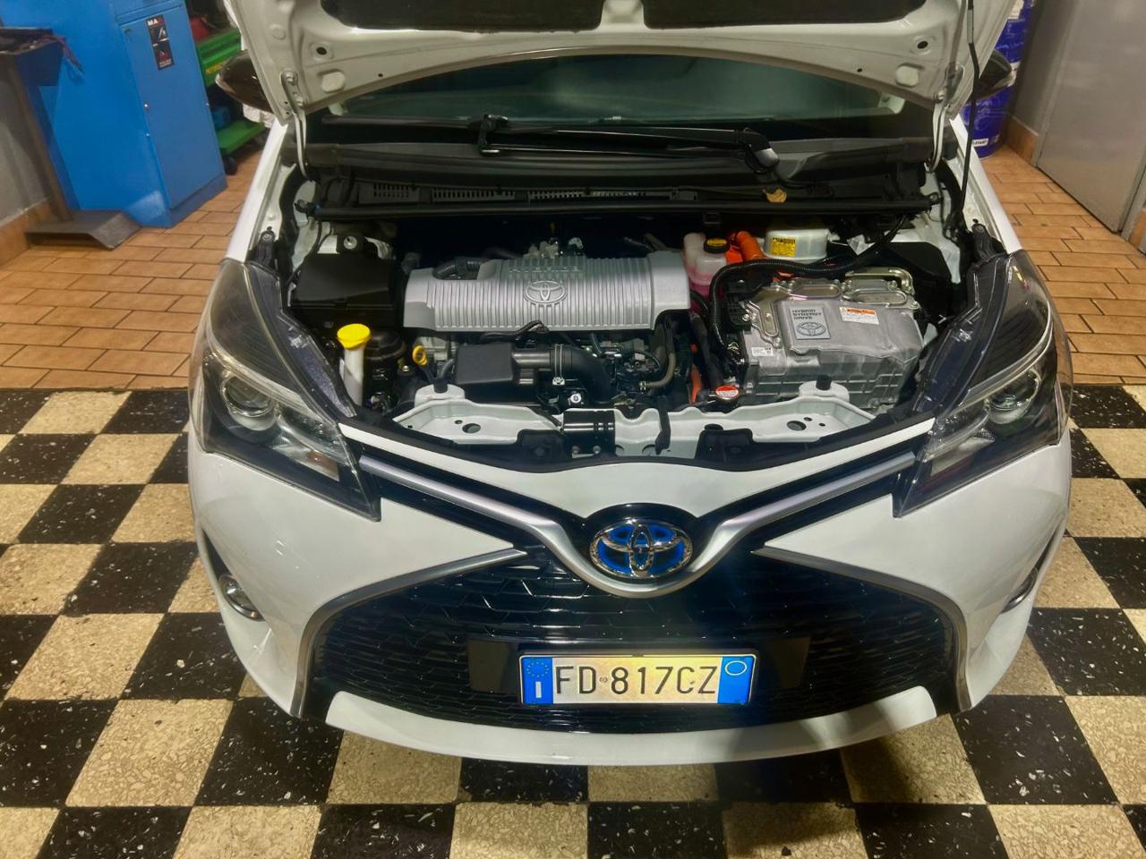 TOYOTA Yaris 1.5 Hybrid 5 porte Style Tetto Panoramico - 25