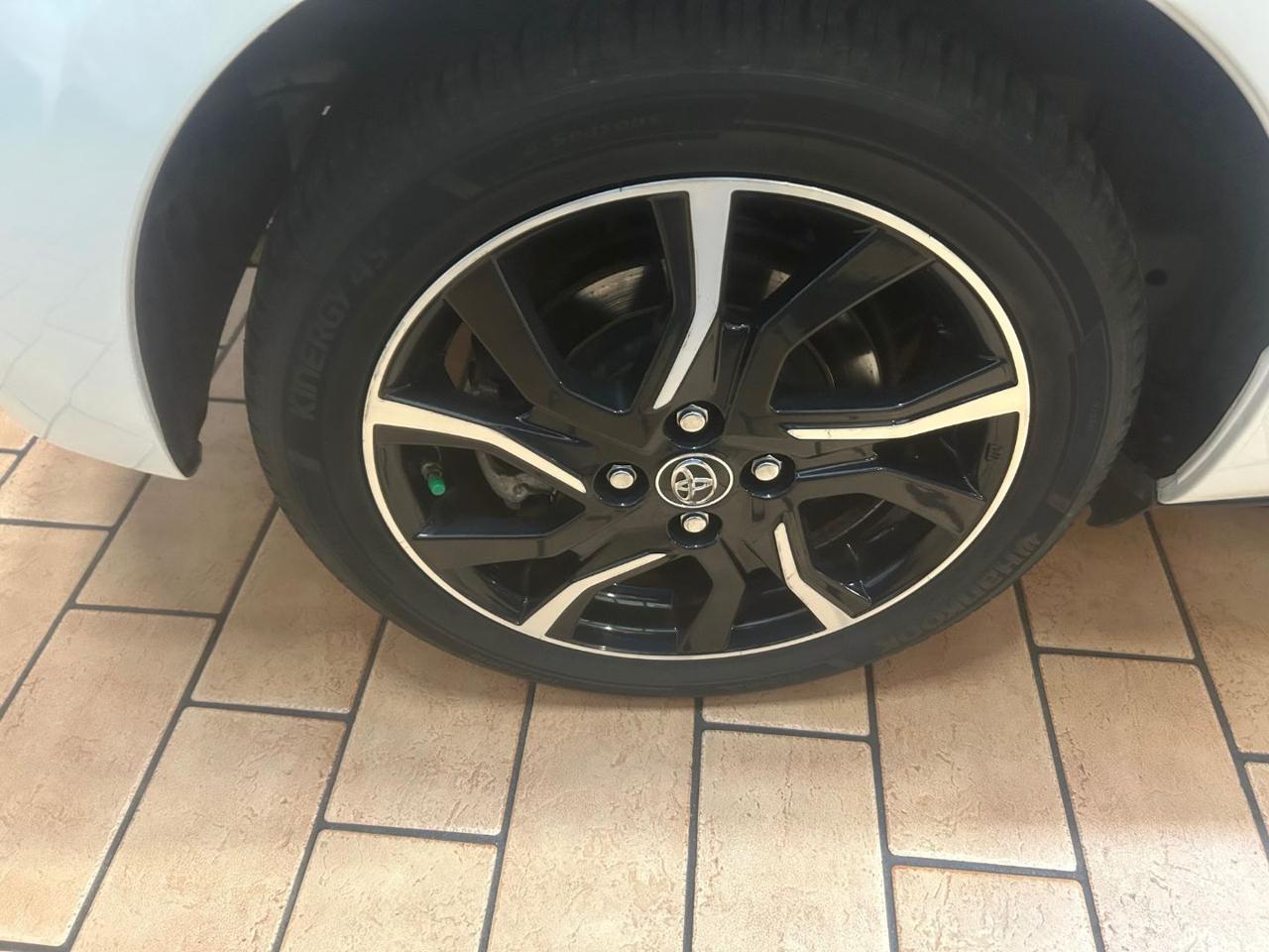 TOYOTA Yaris 1.5 Hybrid 5 porte Style Tetto Panoramico - 23