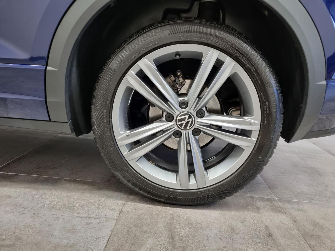 VOLKSWAGEN T-Roc 1.5 TSI ACT DSG R- LINE Style - 6