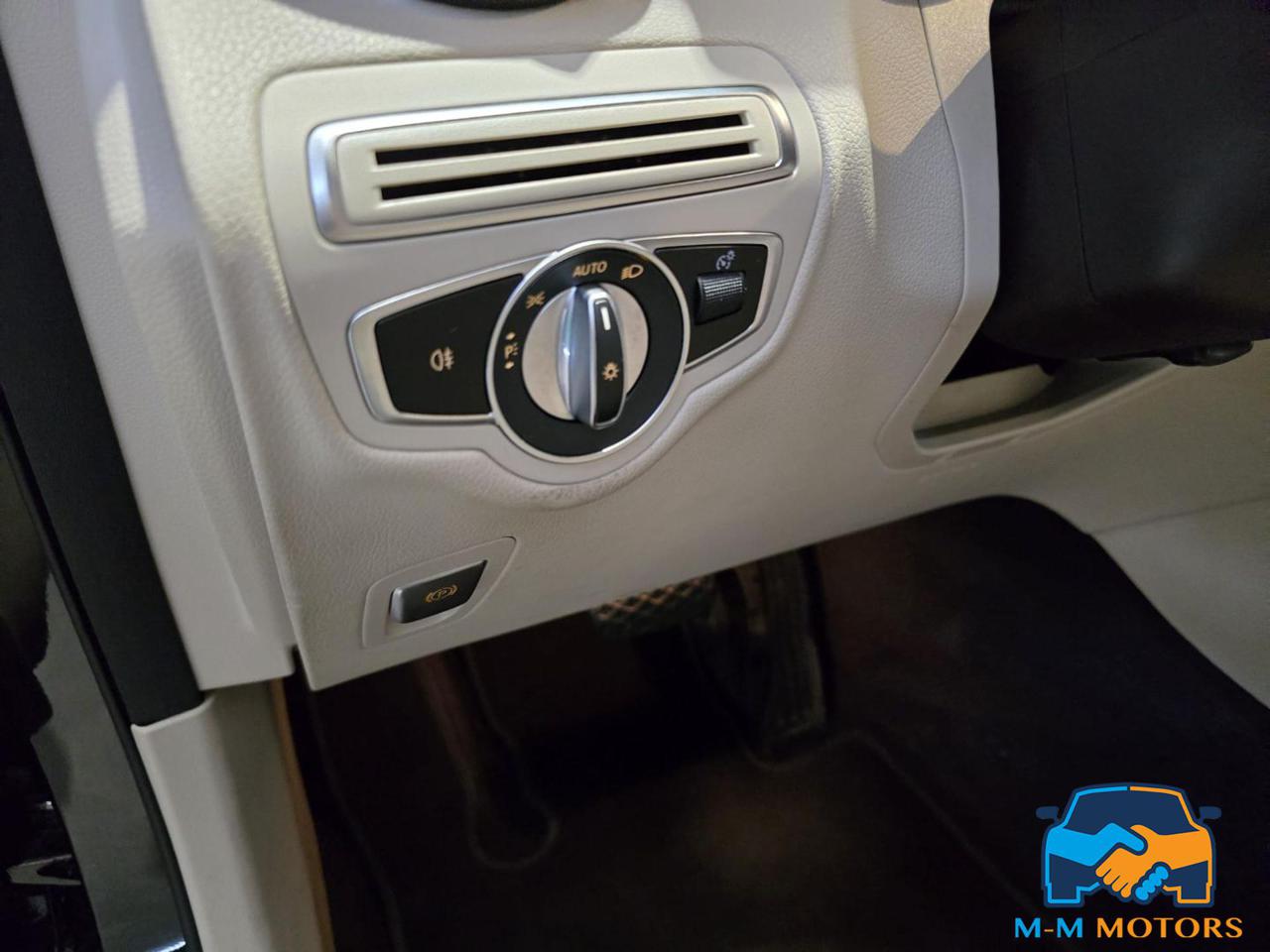 MERCEDES-BENZ GLC 220 d 4Matic Coupé Sport - 12