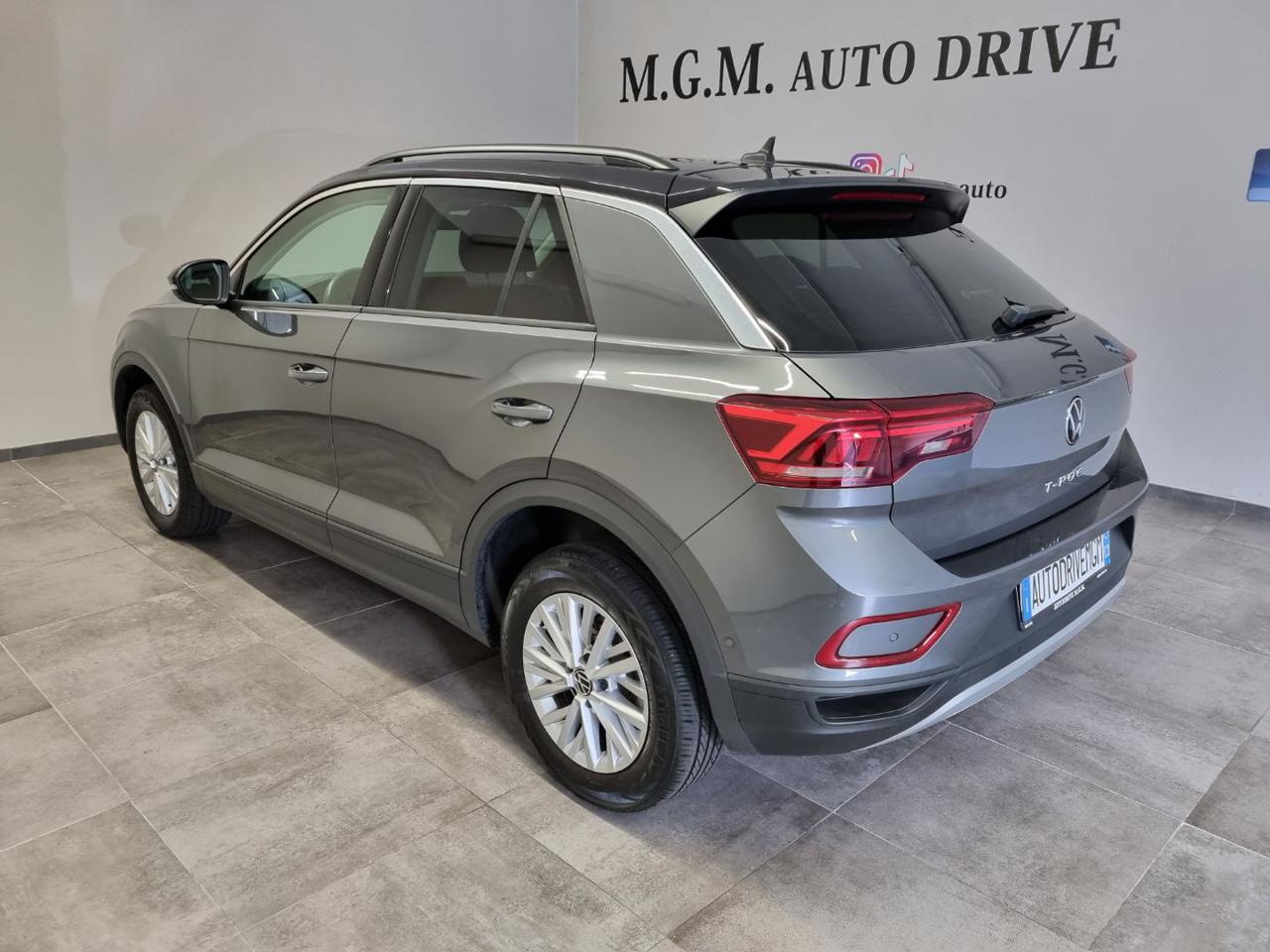 VOLKSWAGEN T-Roc 1.0 TSI Style - 8