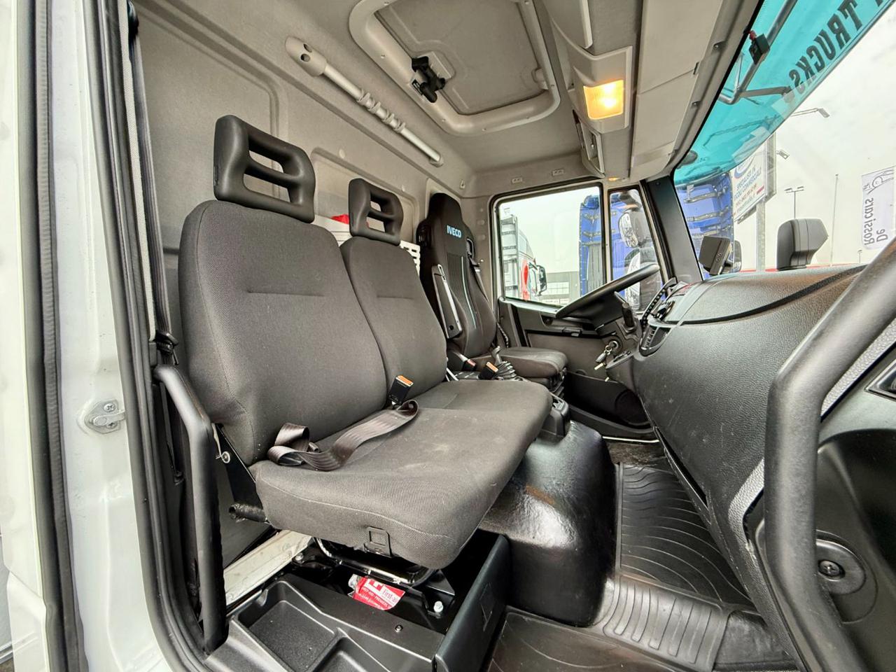 IVECO EUROCARGO 75-210P - 11