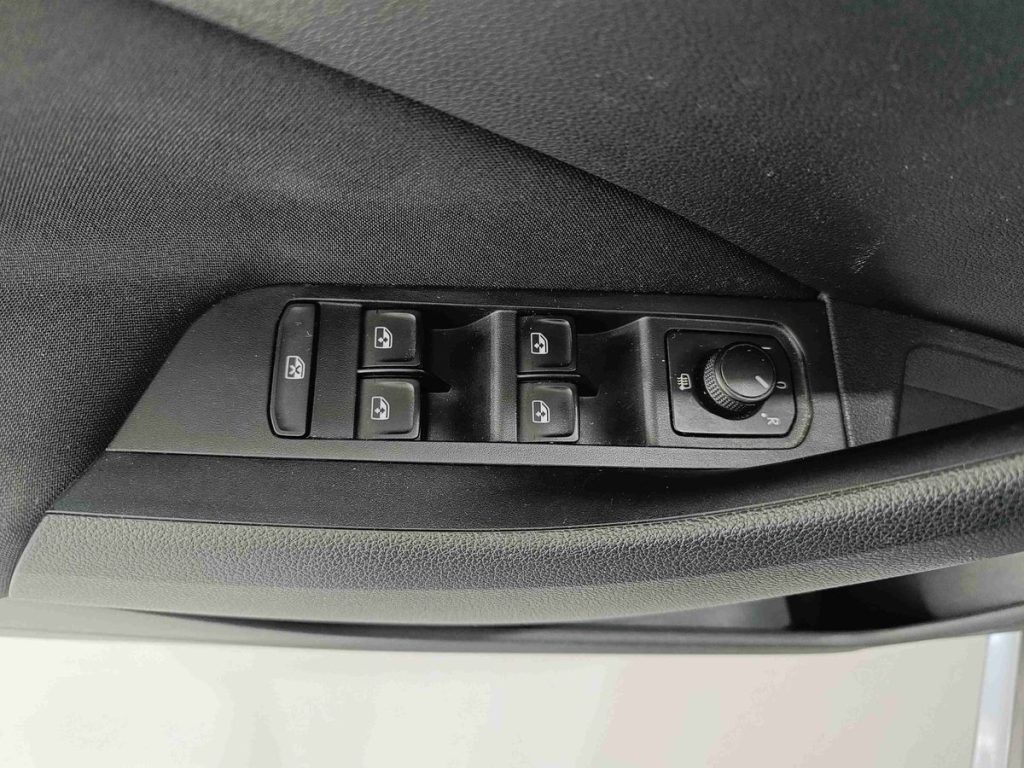 SKODA Kamiq 1.0 TSI Ambition - 20