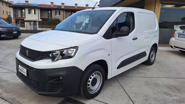 PEUGEOT Partner Bianco pastello