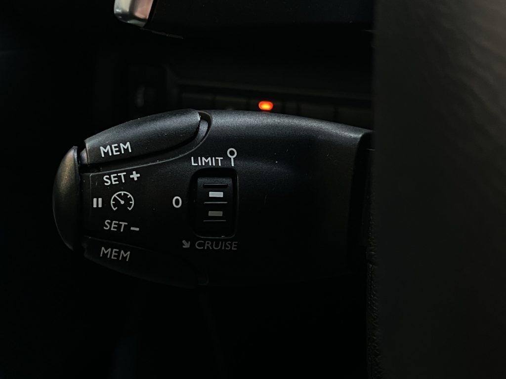 PEUGEOT 308 1.5HDi 130CV EAT8 AUTOMATICO - 15