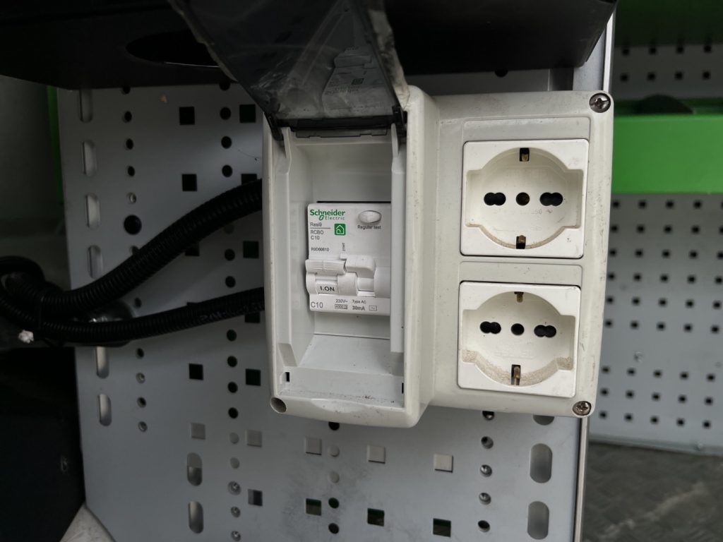 VOLKSWAGEN Caddy 2.0 TDI 4X4 ALLESTITO - 18