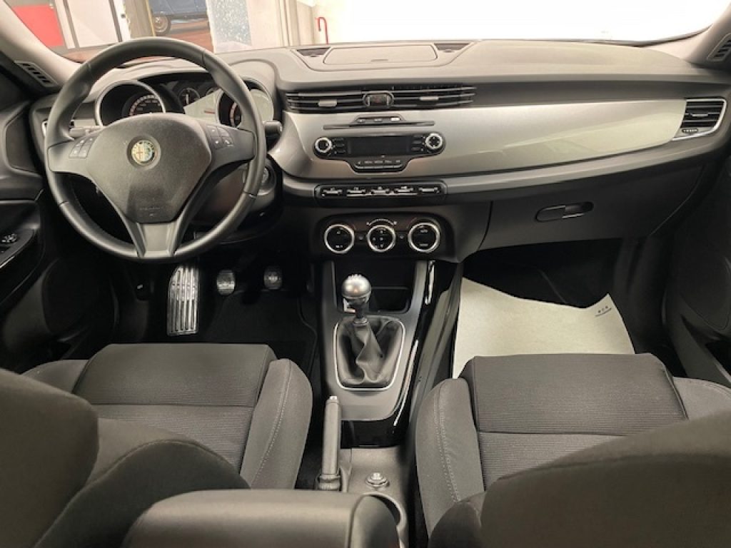 ALFA ROMEO Giulietta III 2010 -  2.0 jtdm(2) Distinctive 170cv - 19