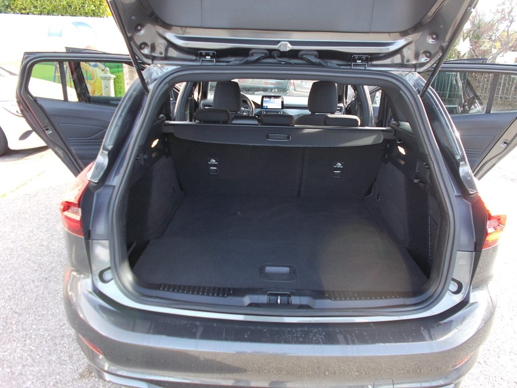 FORD Focus 1.0 EcoBoost Hybrid 125 CV SW ST-Line Style - 16