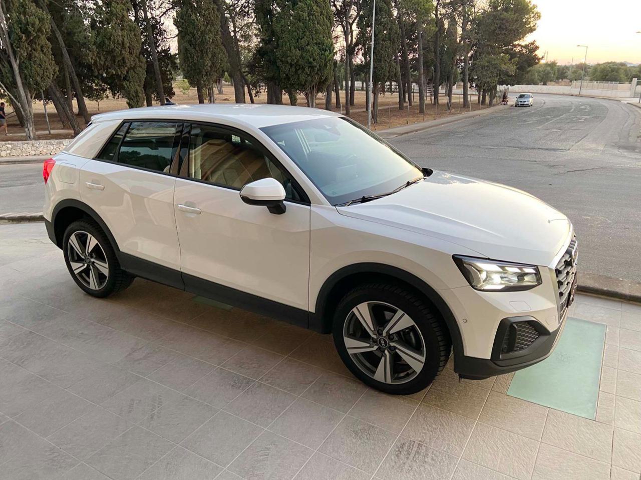 AUDI Q2 35 2.0 TDI quattro S tronic Admired VIRTUAL - 3
